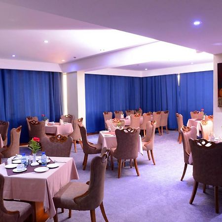 Juffair Gate Hotel Манама Екстер'єр фото