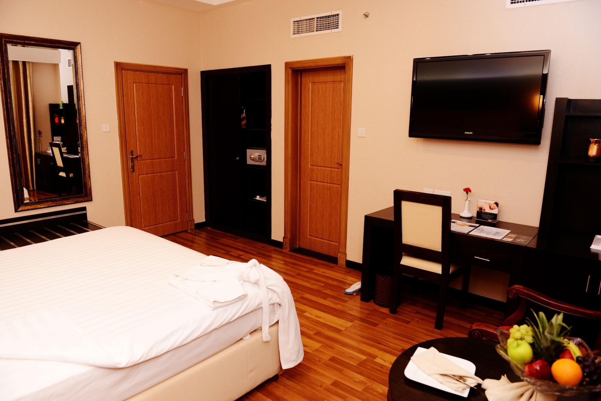 Juffair Gate Hotel Манама Екстер'єр фото