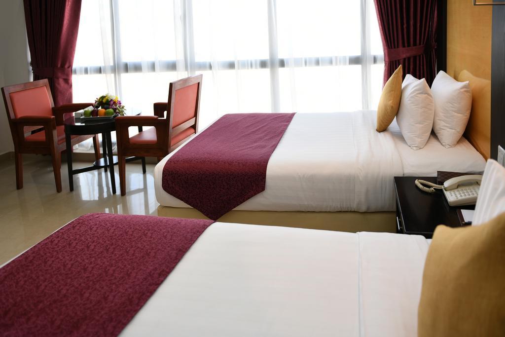 Juffair Gate Hotel Манама Екстер'єр фото