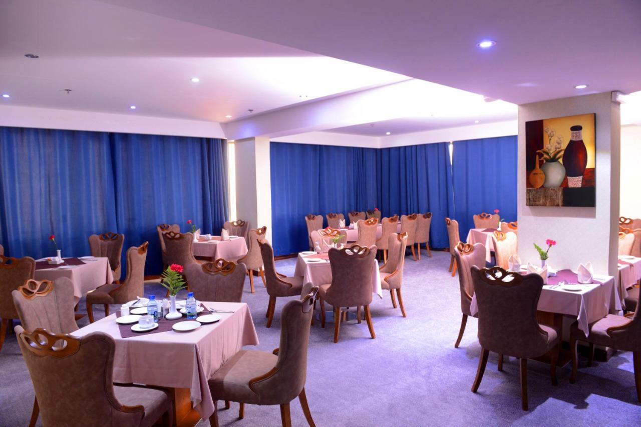 Juffair Gate Hotel Манама Екстер'єр фото
