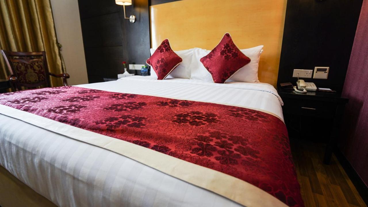 Juffair Gate Hotel Манама Екстер'єр фото