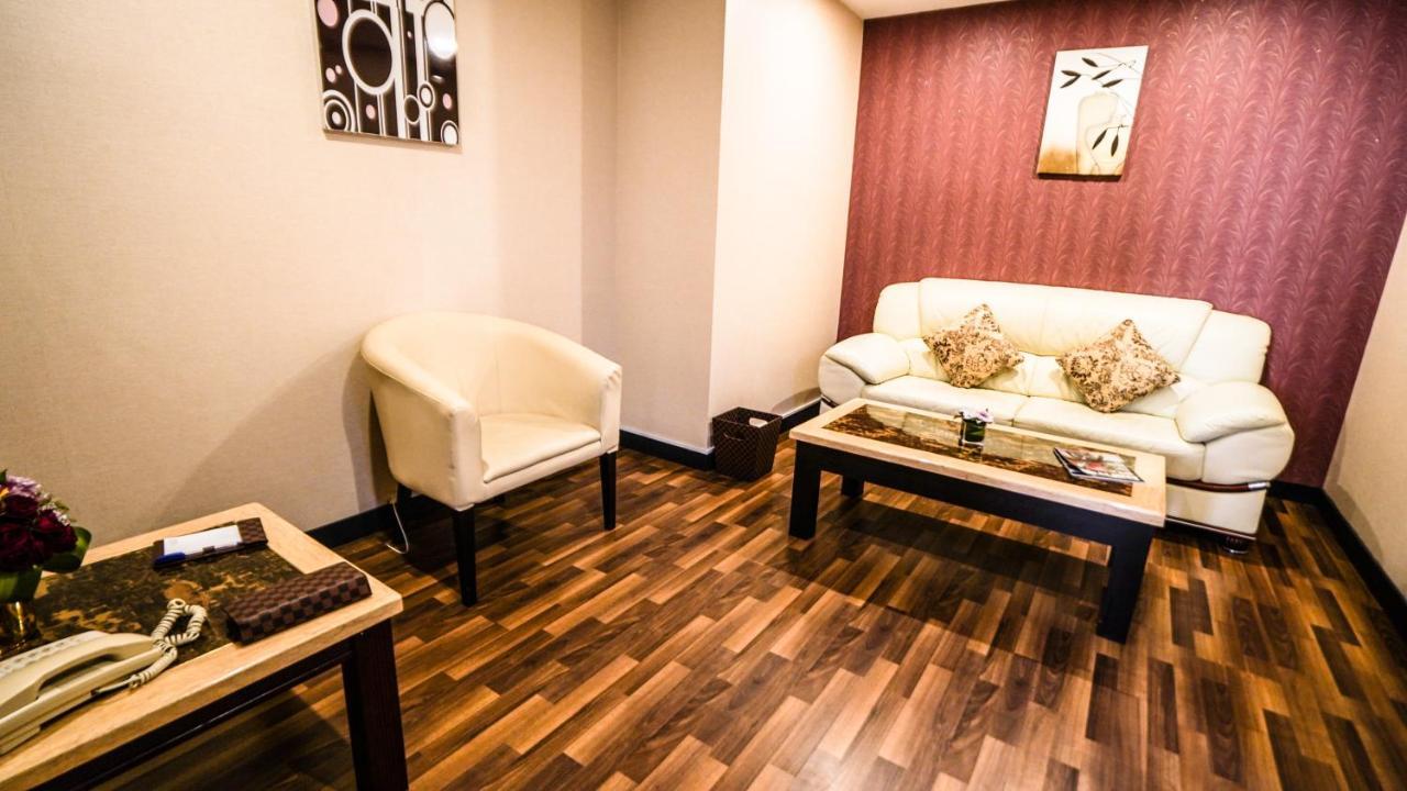 Juffair Gate Hotel Манама Екстер'єр фото