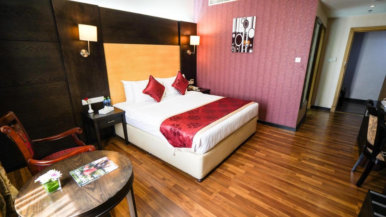 Juffair Gate Hotel Манама Екстер'єр фото